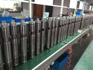 Máy bơm chìm hỏa tiễn 4 inch Franklin 270FA7S4-PEXB 7.5HP