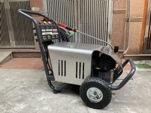 Máy phun xịt áp lực cao LUTIAN 20M36-7.5T4 7.5Kw
