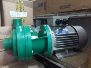  Máy Bơm Hóa Chất Đầu Nhựa NTP UVP265-12.2 20