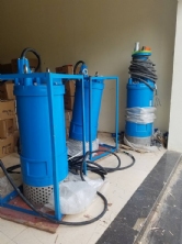 Máy bơm chìm nước thải TSURUMI LH430
