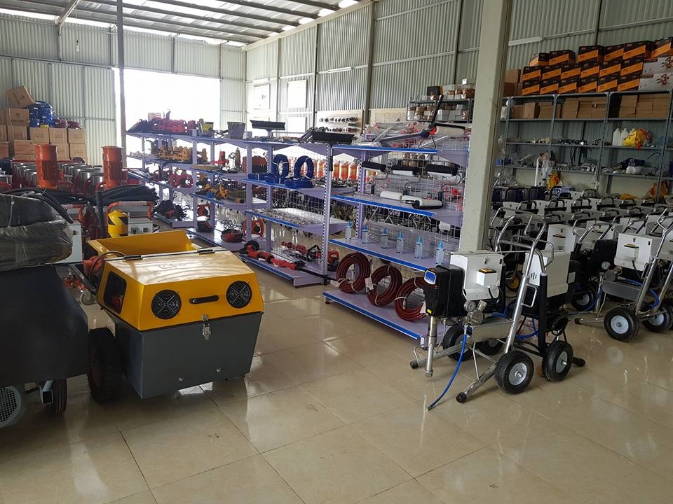 MÁY PHUN SƠN AHP-5500B