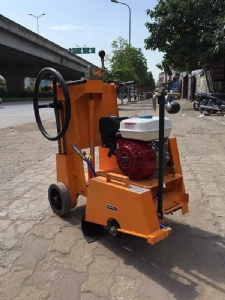 Máy cắt đường bê tông KB20 lắp động cơ Honda GX390