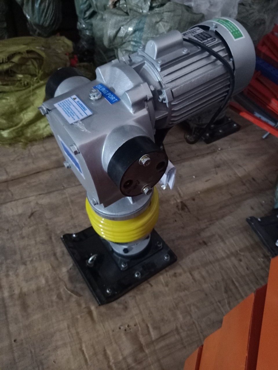 Máy đầm cóc chạy điện HCD80 380V