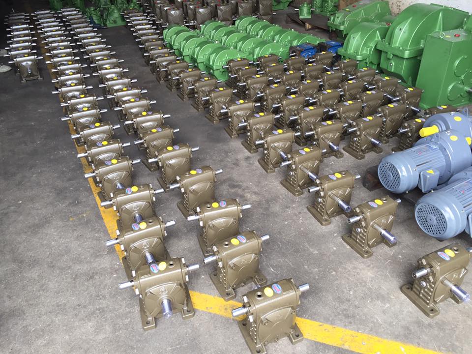 Gỉam Tốc Trục Vít